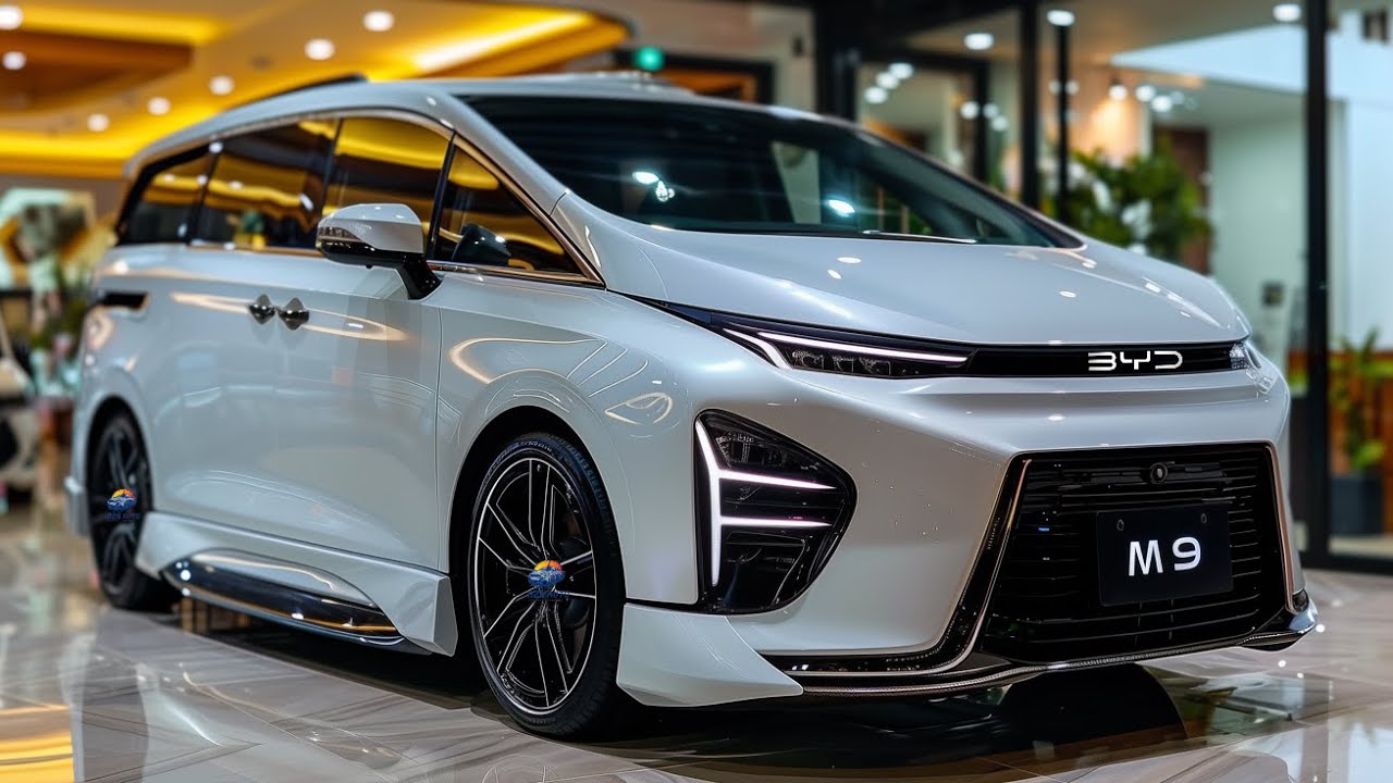 Представлен BYD M9 2026 года — роскошный минивэн будущего!