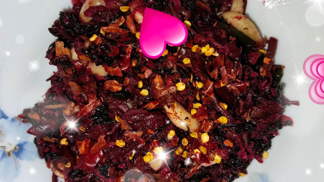 নারিকেল দিয়ে লালশাক বাজা দারুন একটা রেসিপি। 