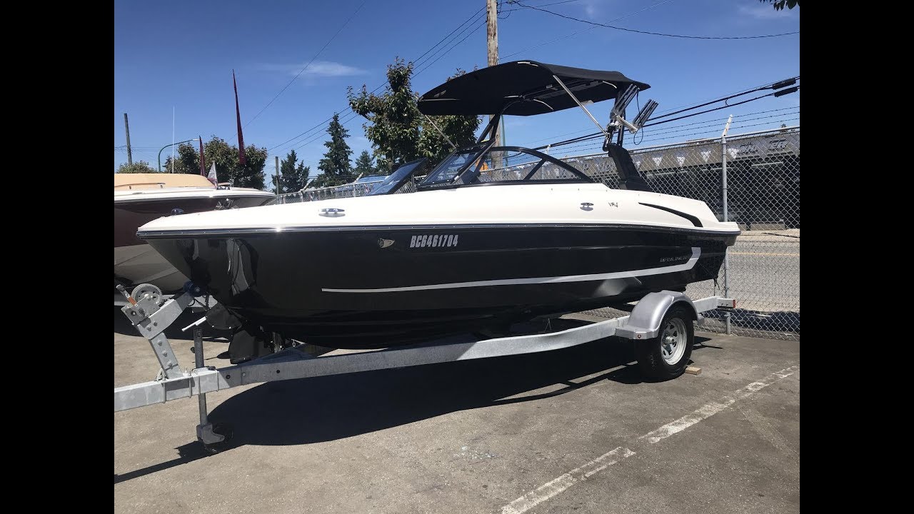 Bayliner VR4 Bowrider - black - For sale at M&P Mercury