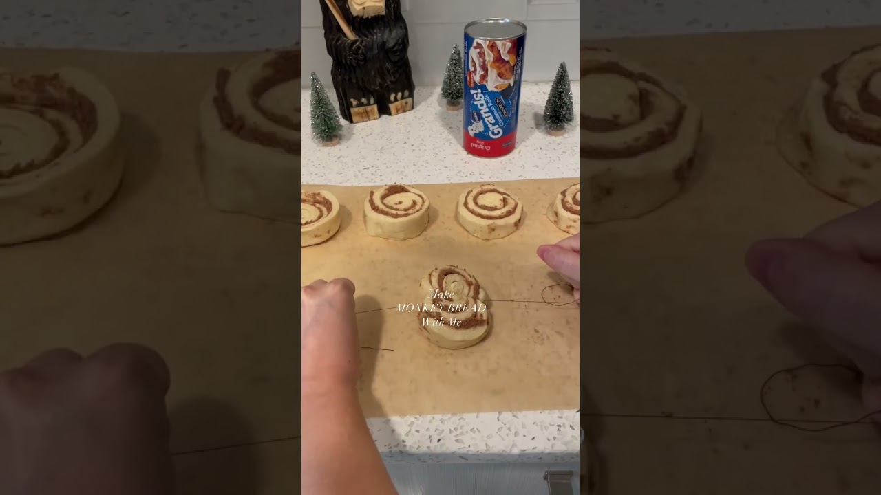 Make Cinnamon Monkey Bread With Me!✨ Full Recipe in Description
