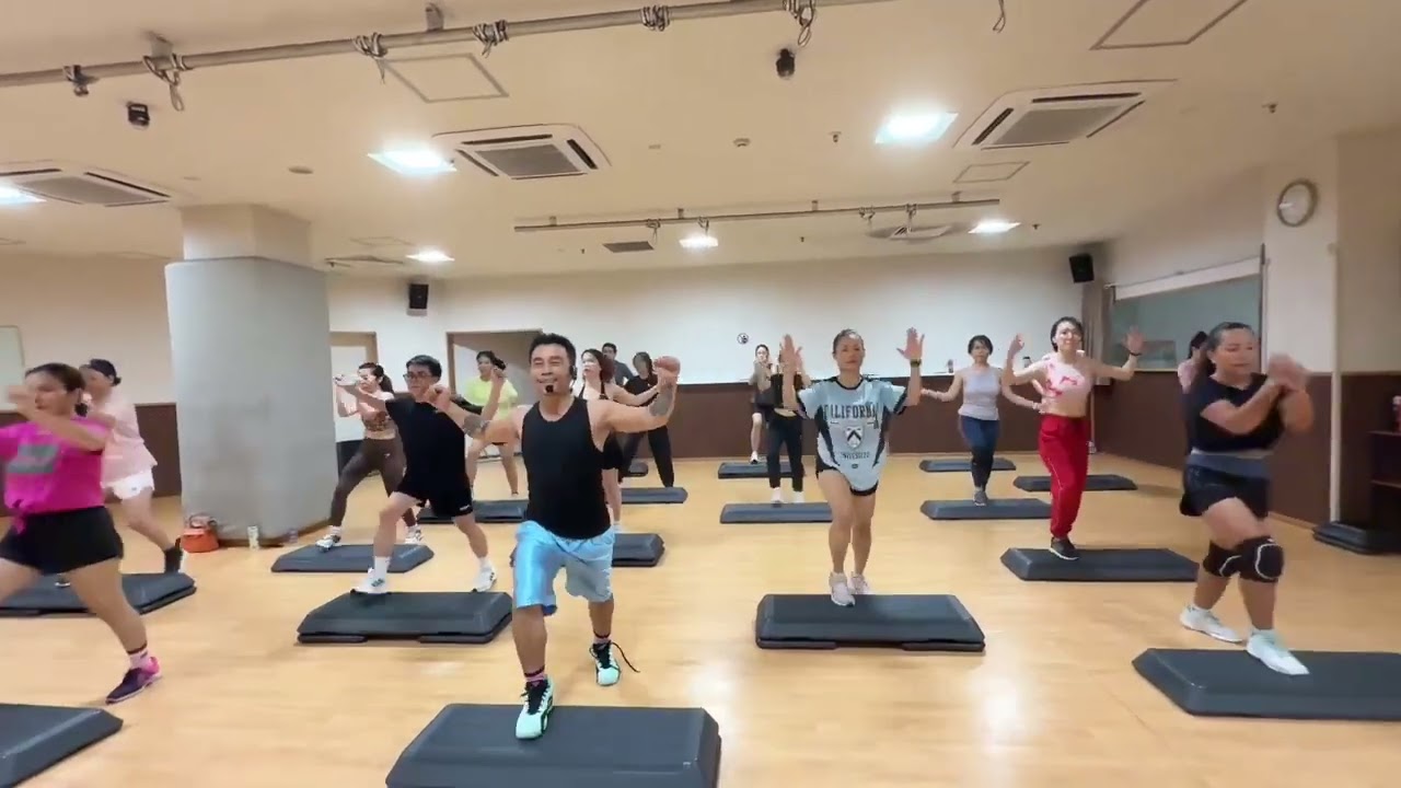 STEP DANCE - ROYAL - mashup ABRACADABRA -  JUMP - LADY GAGA - BLACKPINK