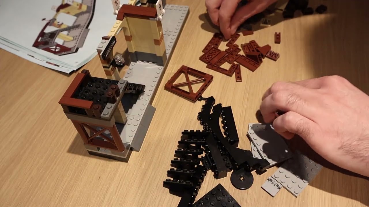 Building LEGO Harry Potter 75955 Hogwarts Express Part II