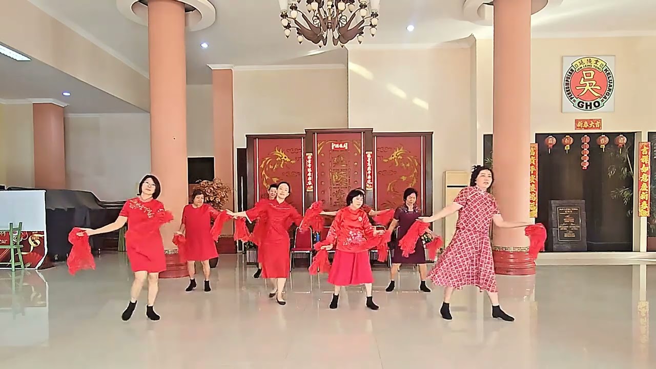 LAI LAI GONG XIN NIAN 来来过新年- Line Dance/ Demo by LD GHO