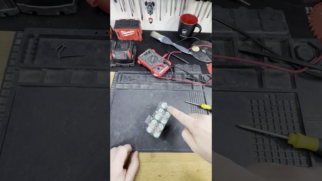 Milwaukee M18 Battery Repair Part 1  #diy #tools4life #repair #milwaukee  #powertools