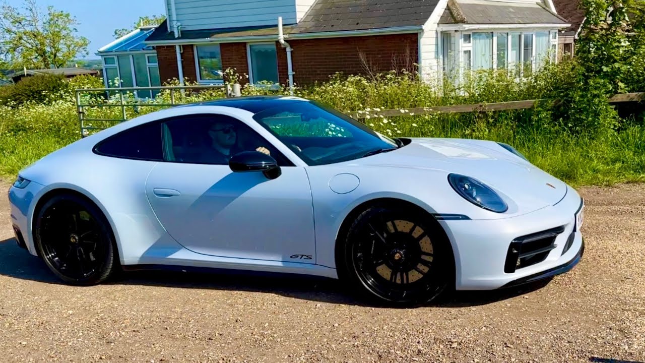 CARS LEAVING ISLE OF WIGHT TAKEOVER 2024