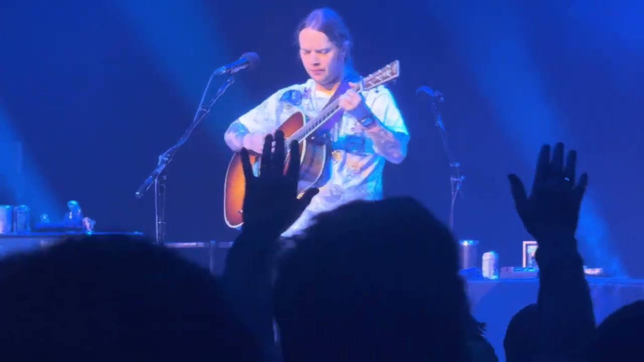 Billy Strings ‘’Doin’ Things Right’’ 2/22/26 Ryman Auditorium | Nashville, Tennessee (4K video)