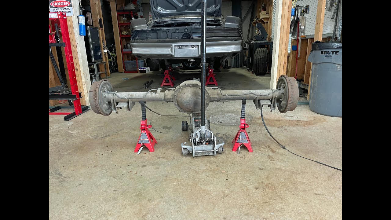 78 Camaro Restoration ep23 - Leaf Spring, Shocks, Sway Bar and GM 10 Bolt Removal