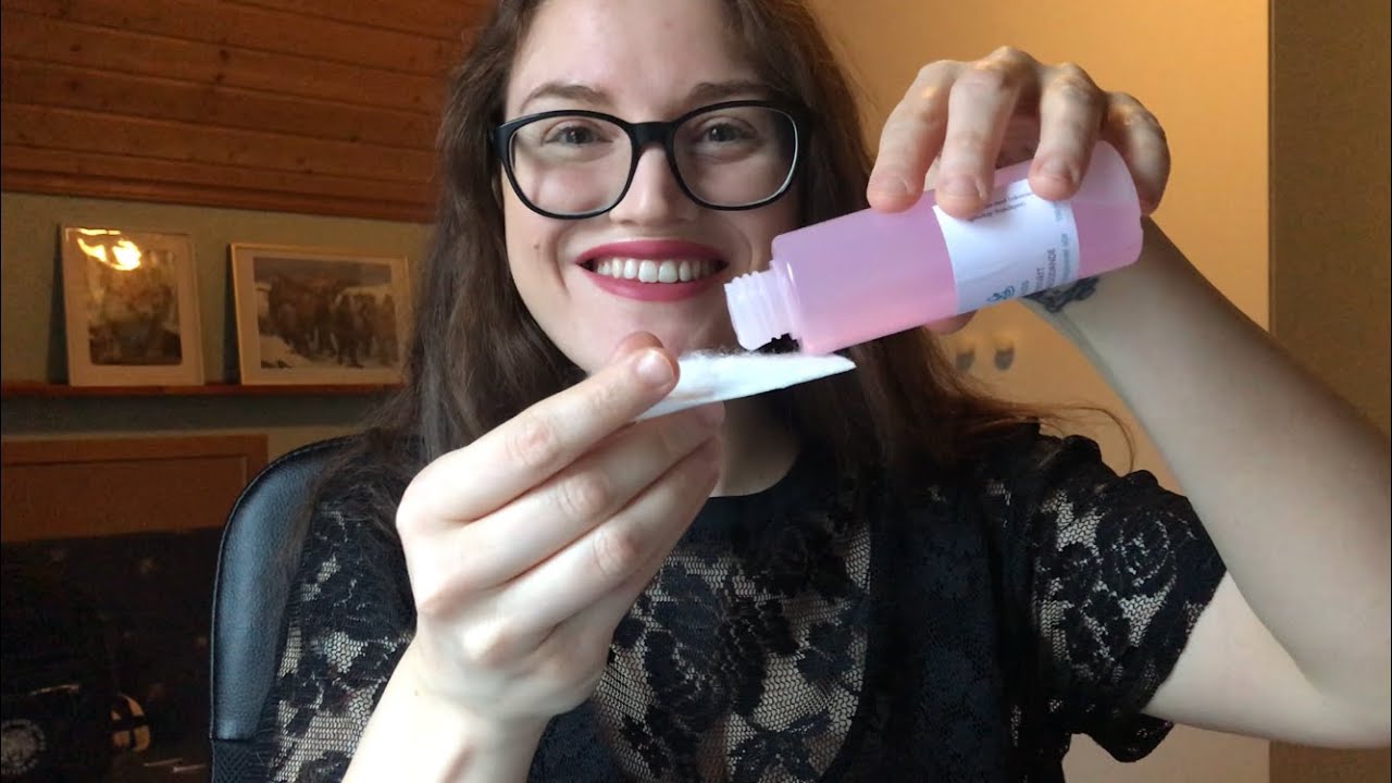 ASMR - L’infermiera della scuola ti medica una ferita! 👩🏻‍⚕️💊