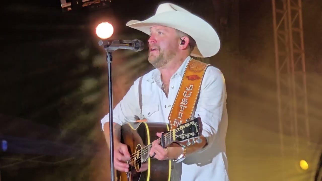 Justin Moore live 2025 Boone County Fair, IL