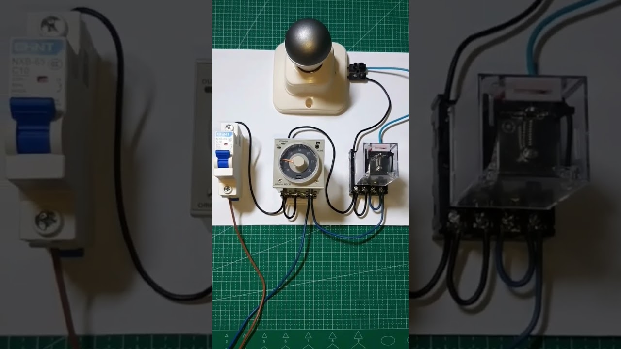 Rangkaian Timer Omron H3cr dan Relay