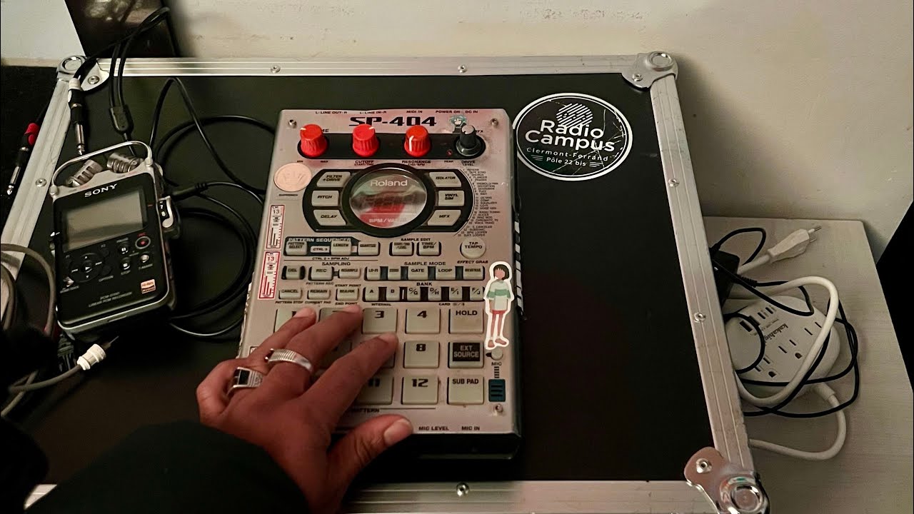 Stanley Ipkuss SP-404 Live @ 93.3FM Radio Campus Clermont-Ferrand, France 🇫🇷