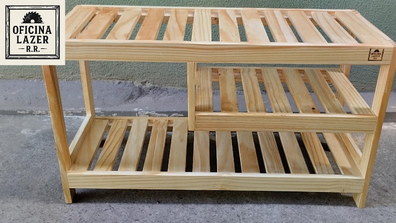 Sapateira em pinus ( renda extra ) com marcenaria em casa.
