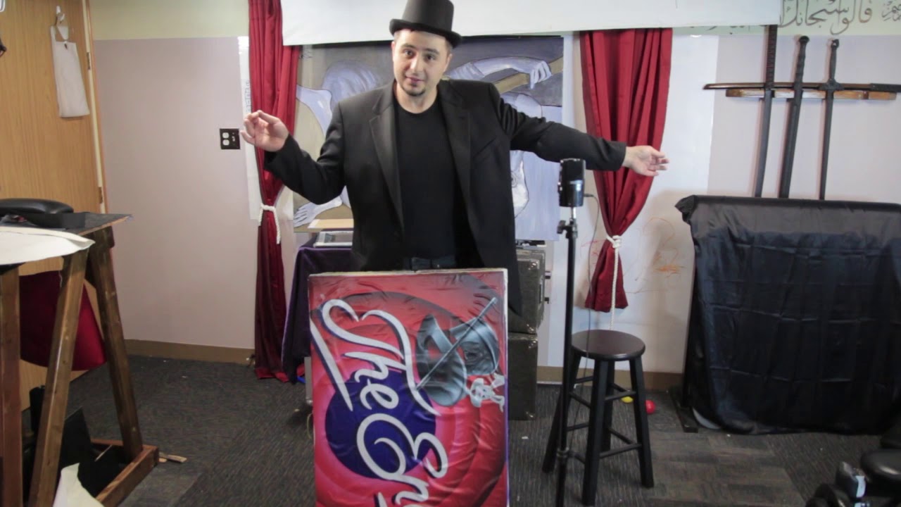 Stage Magician Table - It's Magic !