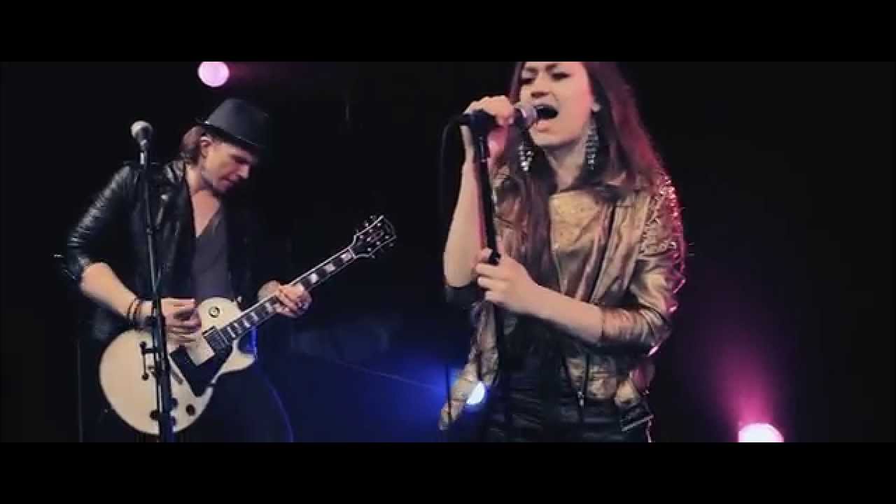 DAVID HASSELHOFF - TRUE SURVIVOR (Cover Female Vocals) - Lory Lee & The Flashback Boys