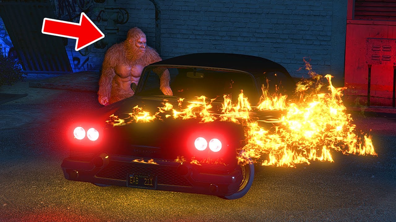 Big Foot Meet Phantom Car (Christine)