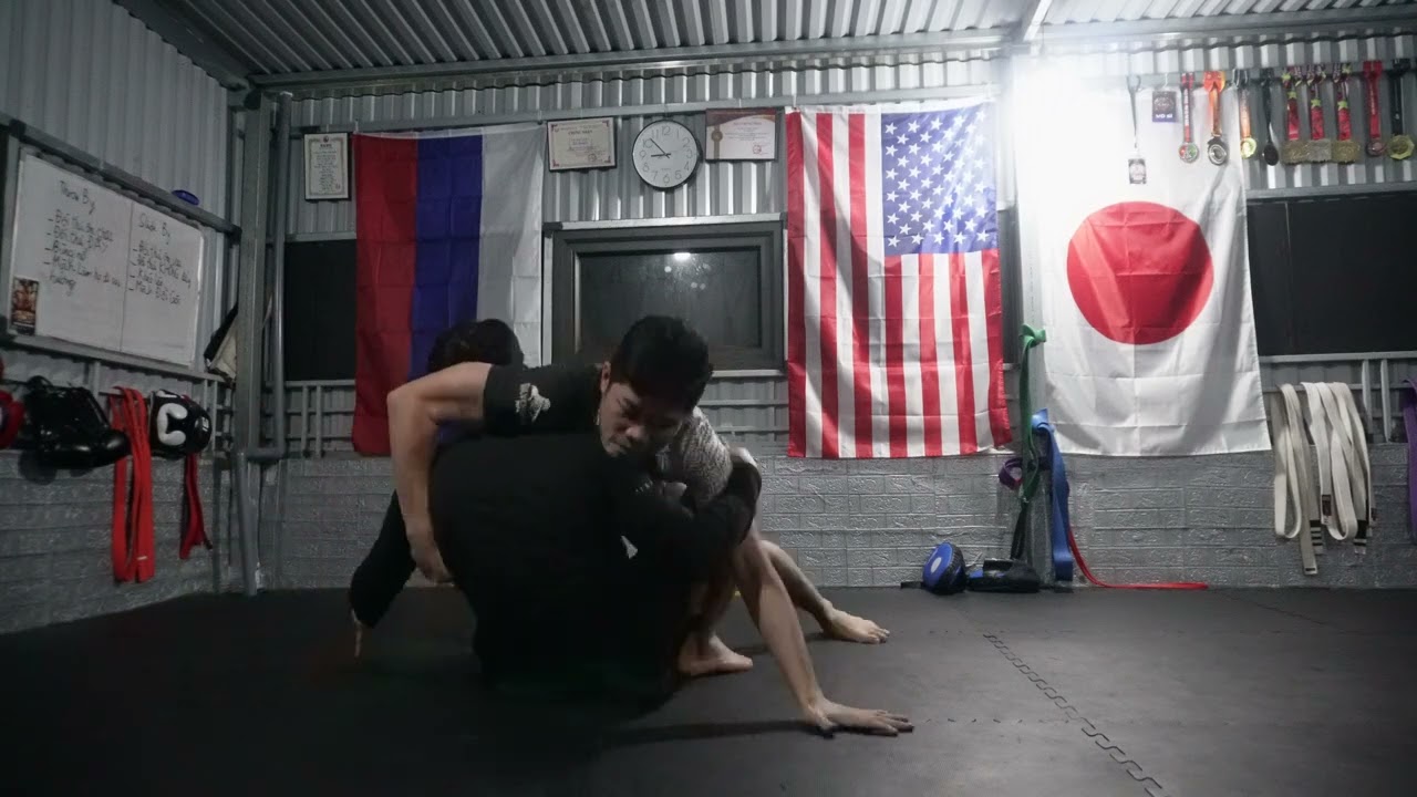giao lưu takedown cùng 2 ông e