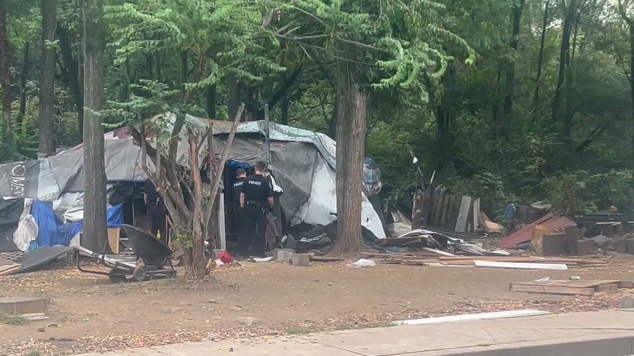 Harrisburg's Tent City is vacated, cleared out by police
