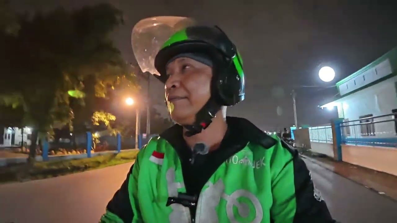 1 JAM KELILING DAERAH RAWAN PINGGIRAN KOTA MEDAN TERBARU 2025 | MOTOVLOG.
