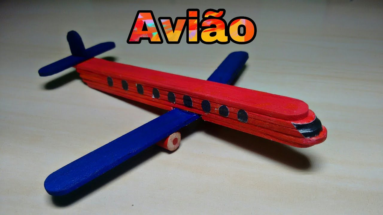 como fazer um avião com palitos de picolé