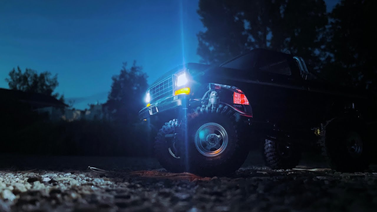R.C. Truck Discovers a Beautiful Creek Nestled in the Suburbs! (4K) #rc