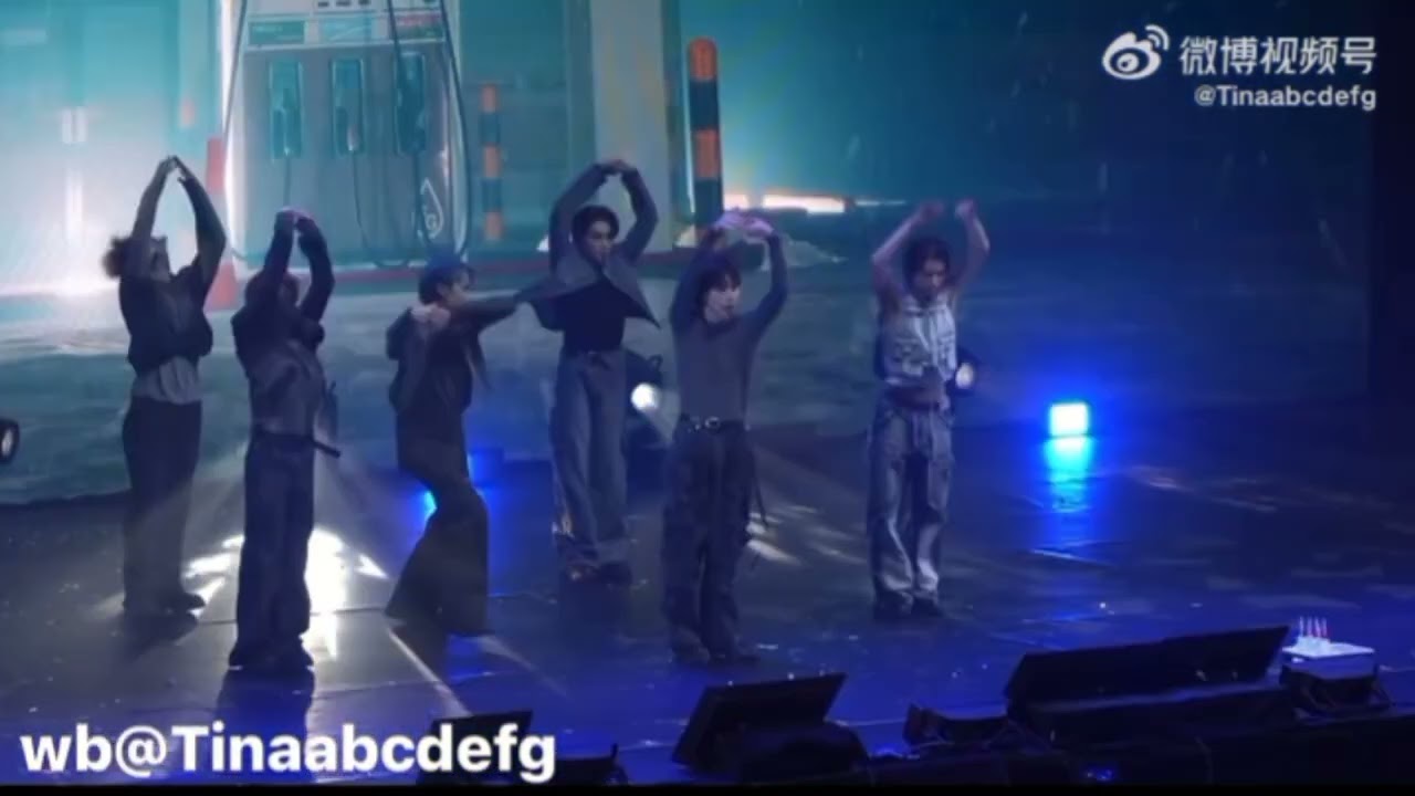 [111523] WayV - On My Youth showcase tour (fancam)