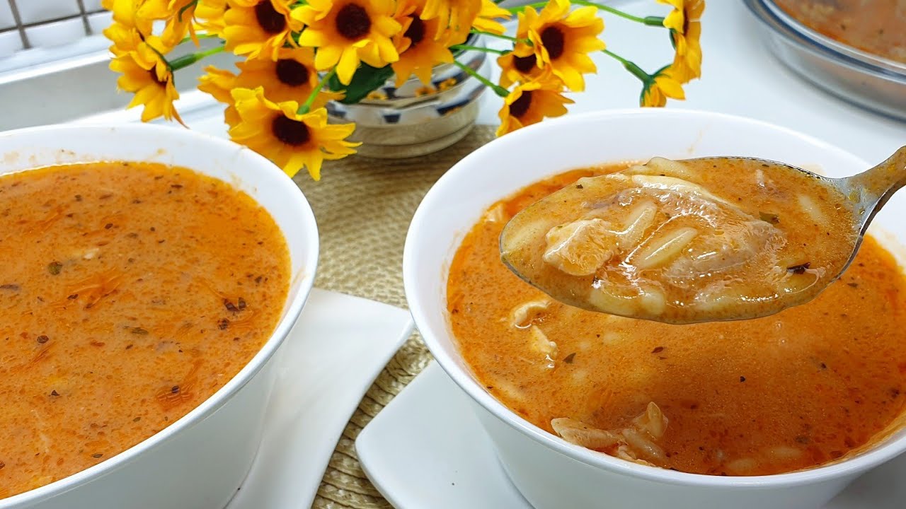 &Ccedil;orba e pul&euml;s kremoze e leht&euml; m&euml; e mira q&euml; do provoni/ Deneyeceğiniz en lezzetli tavuk &ccedil;orbası🥰