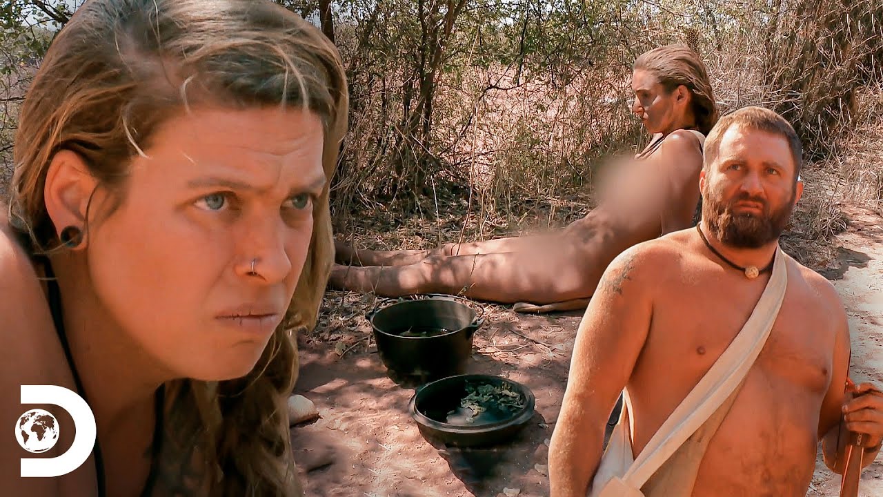 Falta de comida e água deixa os ânimos exaltados | Largados e Pelados: A Tribo | Discovery Brasil