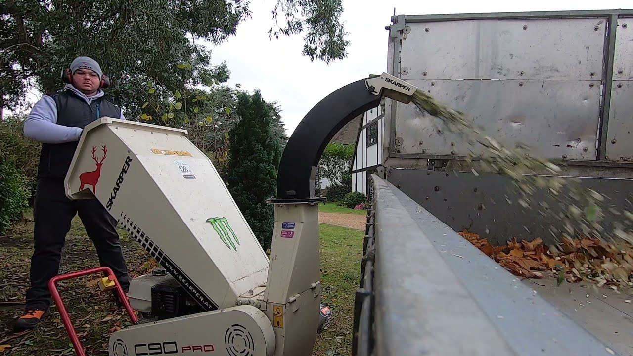 Skarper C90 Pro  chipping some branches.