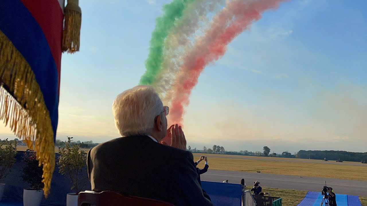Mattarella interviene alla cerimonia celebrativa del 60° anniversario delle Frecce Tricolori