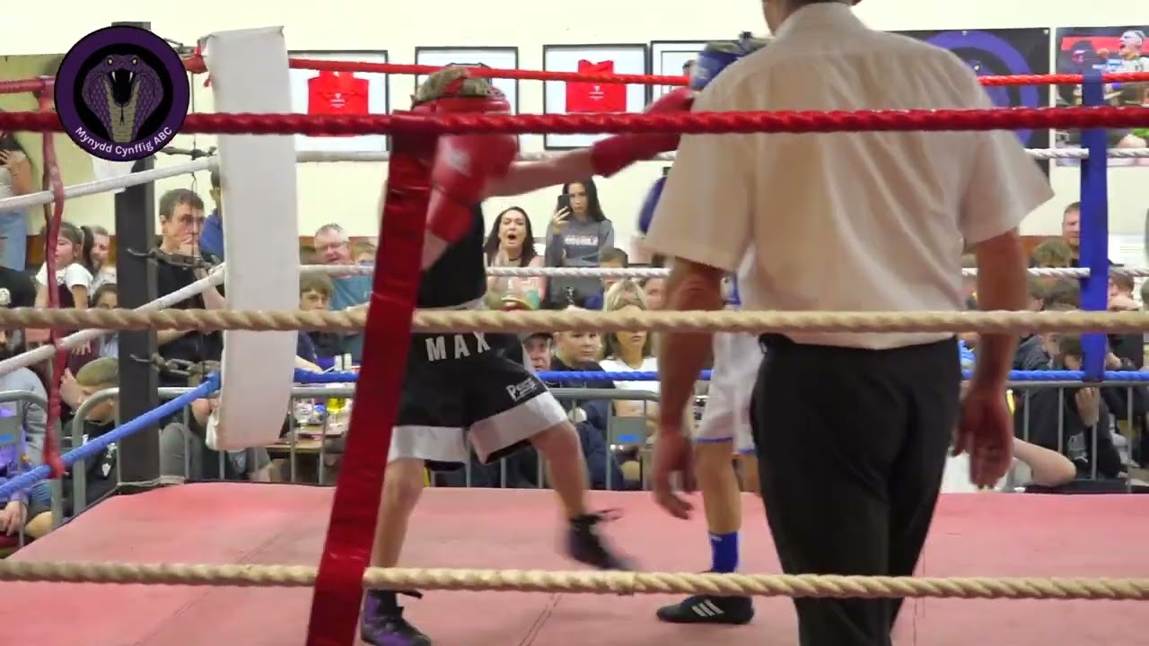 Max Mccarthy (Mynydd Cynffig ABC) vs Rogan Thomas (Draig Goch ABC) 30 kg,  Junior bout, 30/10/24