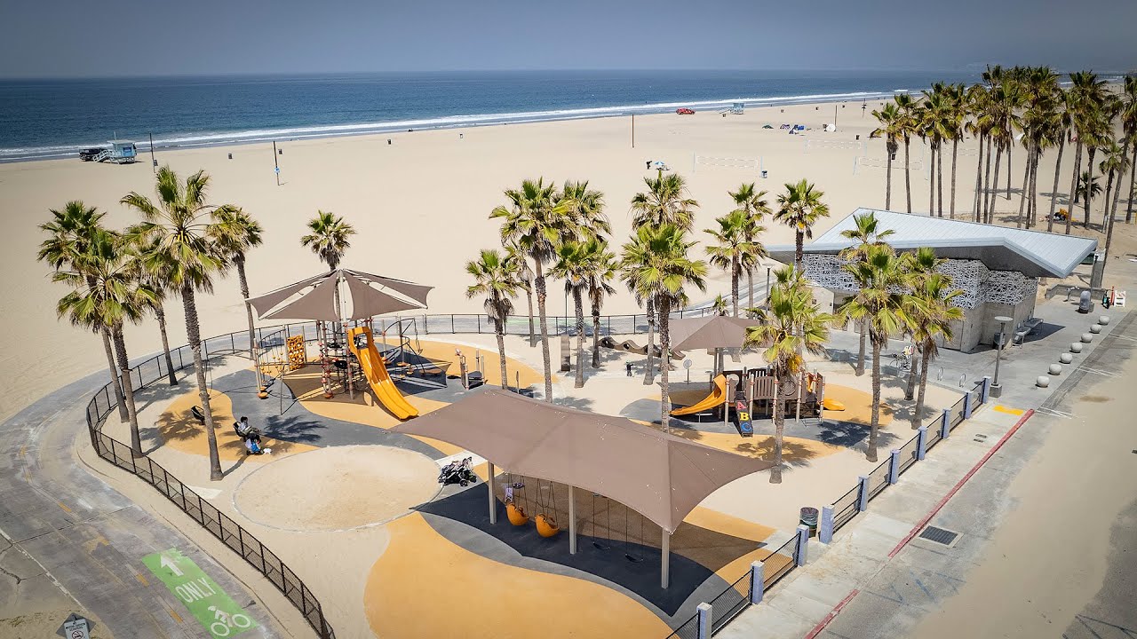 Venice Beach Park - Venice, CA - Visit a Playground - Landscape Structures