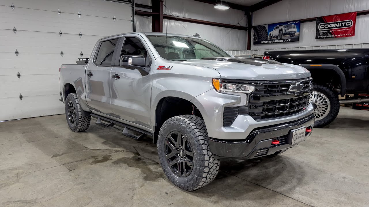 2023 Trailboss with BDS 2.5” lift