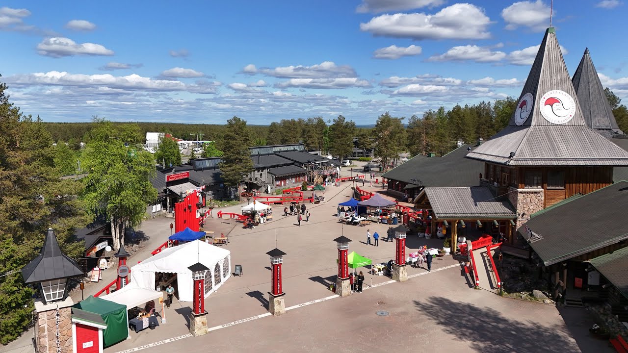 Arctic Circle Summer market in Santa Claus Village ☀️🎅 Napapiirin kesämarkkinat Joulupukin Pajakylä