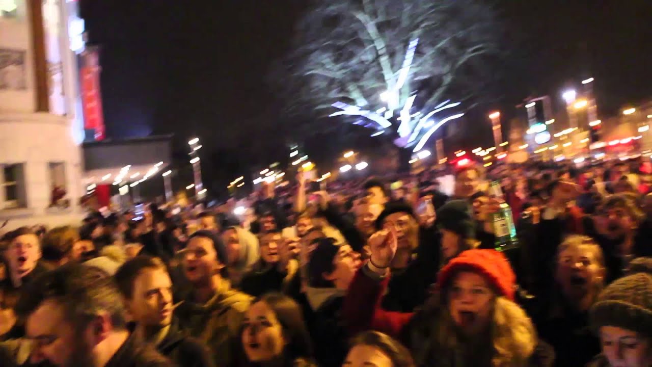 【HD】 David Bowie Tributes in Brixton - Crowd singing
