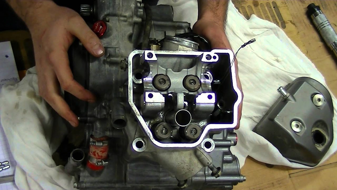 Démontage crf 450 2011 1ère partie : haut moteur