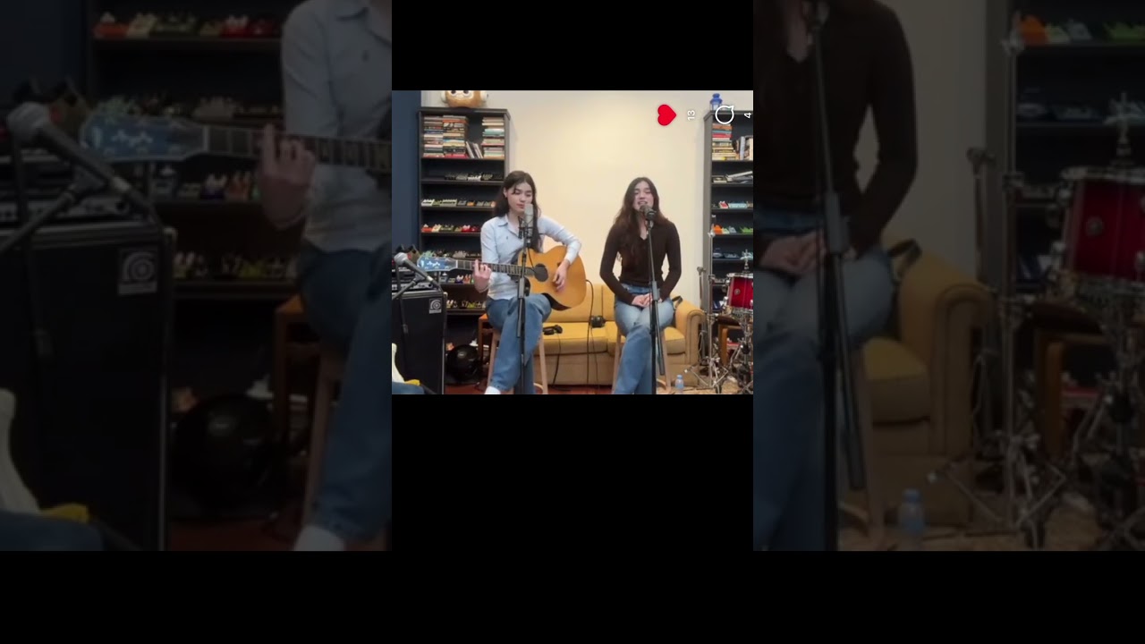 Lizzie and Emily Live Part 1