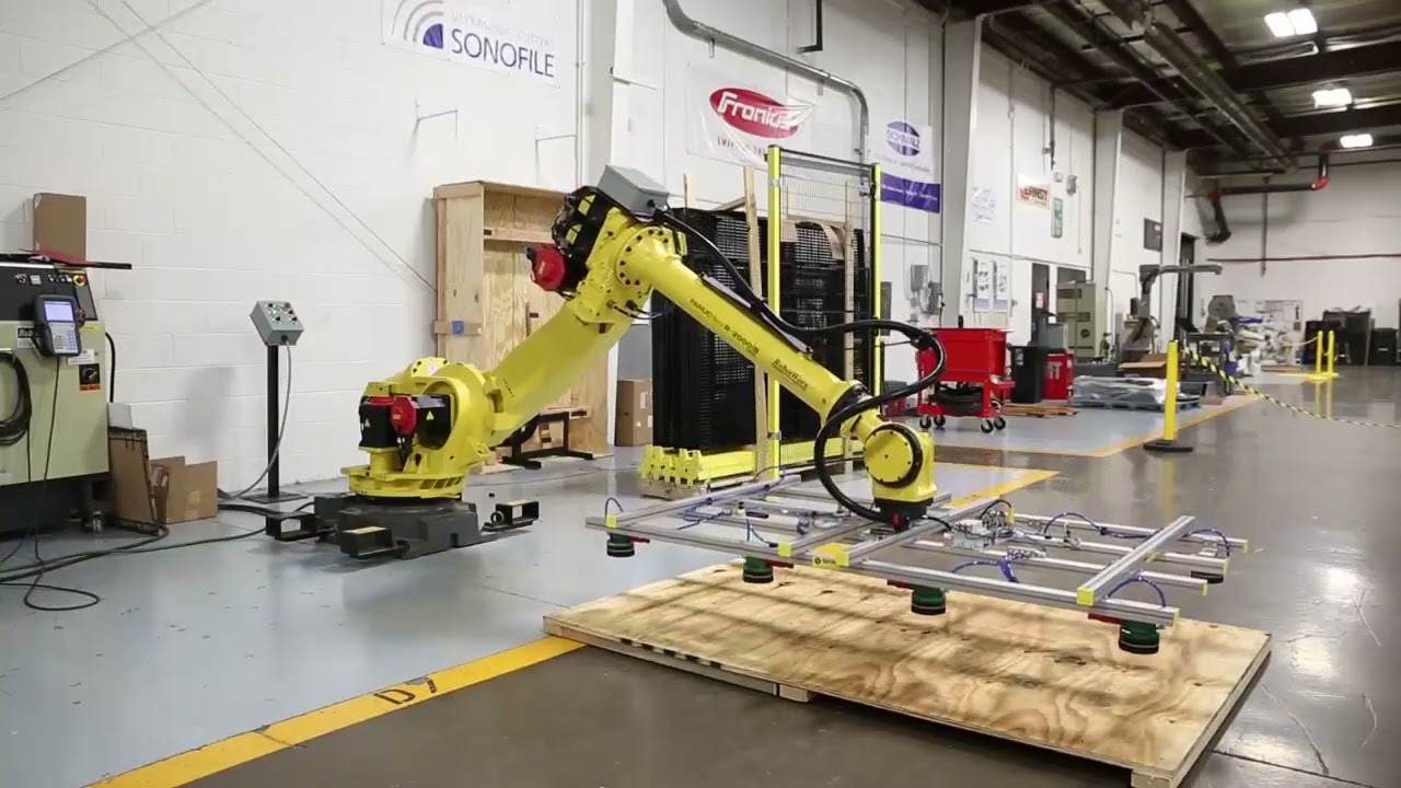 Fanuc R 2000iB 125L R30iA   Material Handling Application