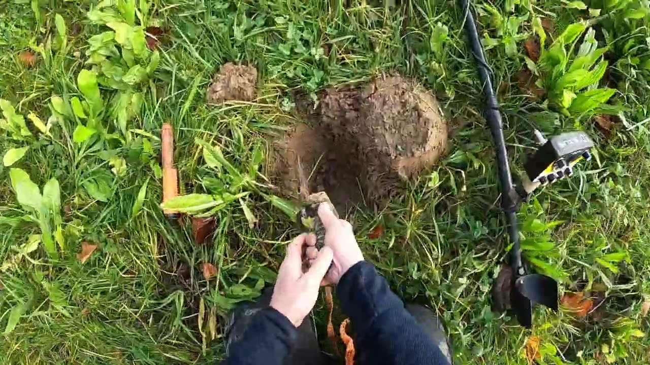 Nexus Credo DDM Finds Strange Piece Of Metal With Old Markings On It