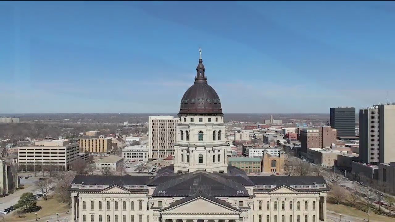 'Sanctuary cities' ban proposal sparks concerns for Kansas immigrants
