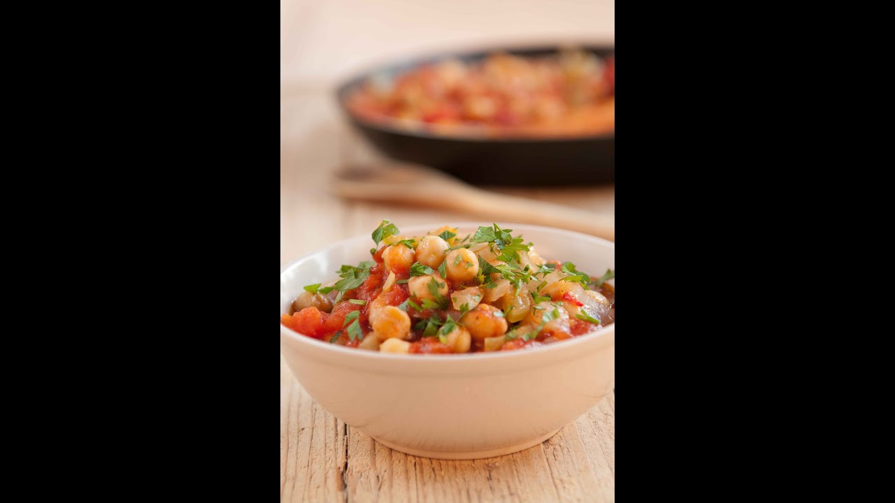 Punjabi Chole (Chickpea Gravy)