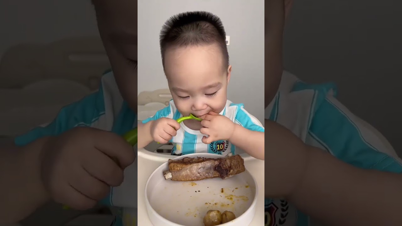 Our Baby's Favorite SUPERFOODS for Self-Feeding! #cute #baby #eating #cutebabyshorts