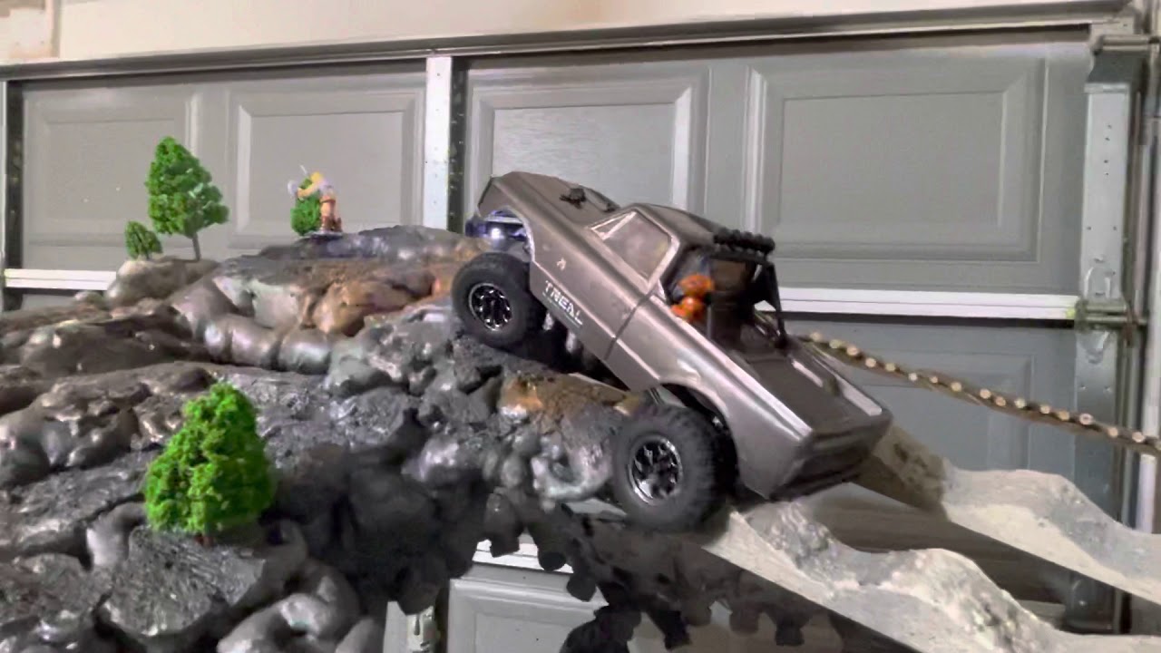 RC4WD TSL Boggers On the Indoor Course! SCX24 C10 No Springs all the way around with New Shoes!