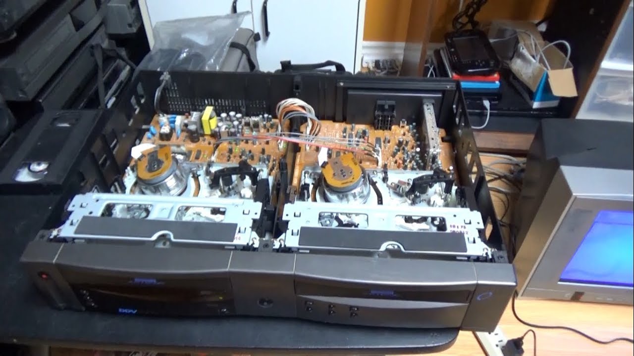 Двухдековый видеомагнитофон GoVideo DDV9000 (с VCR King)