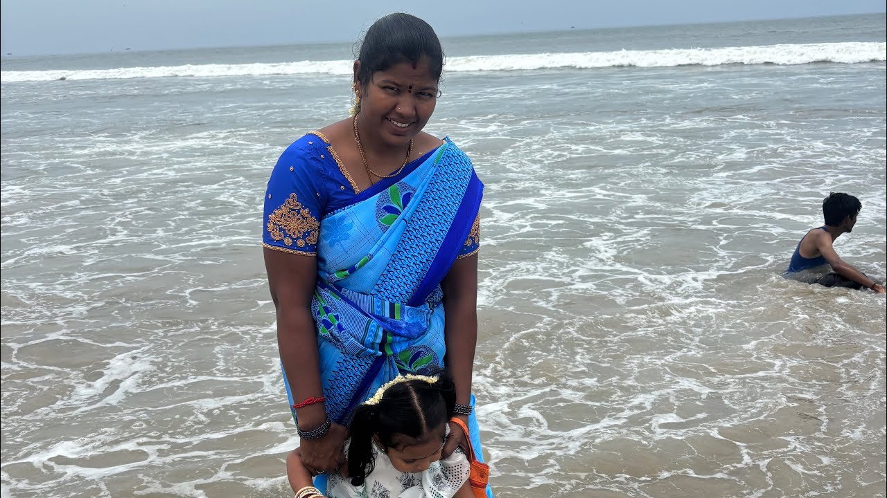 ஒரு வழியா ஸ்ரீவாணி கூட்டிட்டு மெரினா கடற்கரைக்கு First Time வந்து வந்திருக்கோம் | Kamal Lalitha 