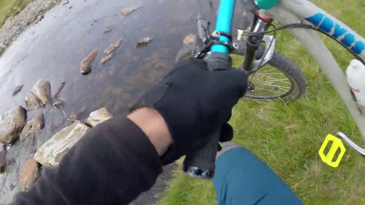 Crossing Geldie Burn (part 2)