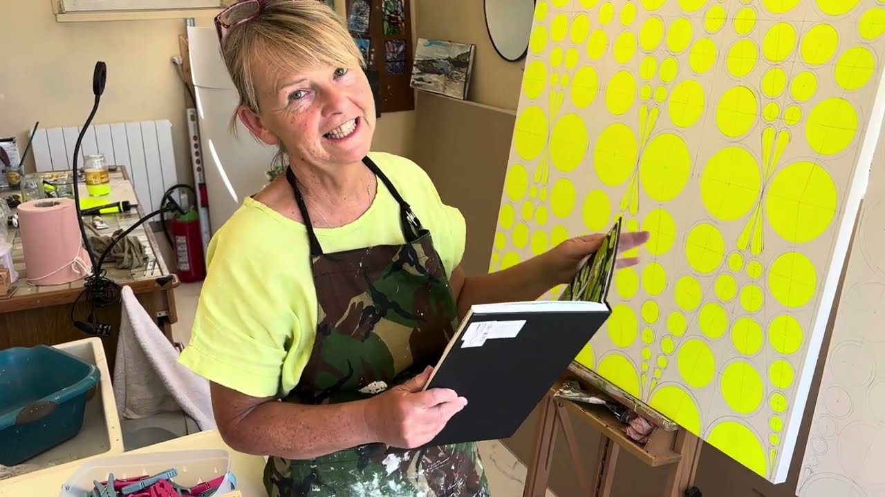 A Colourful Life with @helenalicejohnsonartist