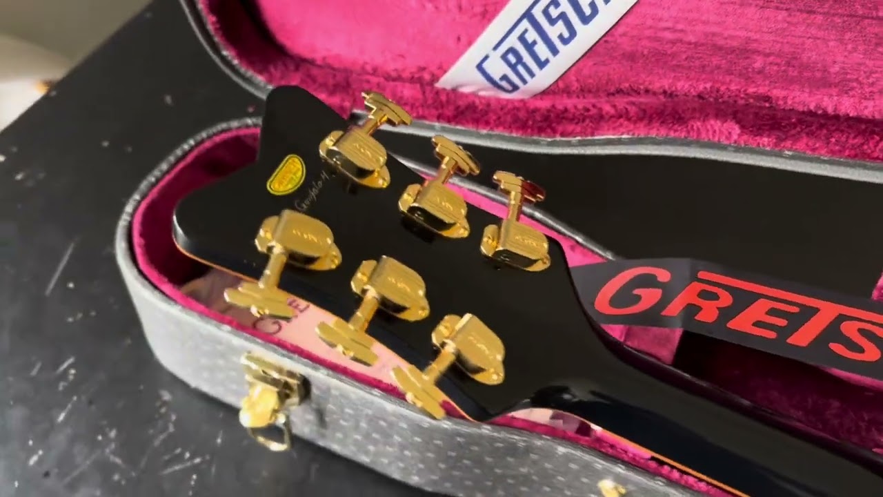 Gretsch Custom Shop Masterbuilt G6134-CS Black & Gold Penguin 2024