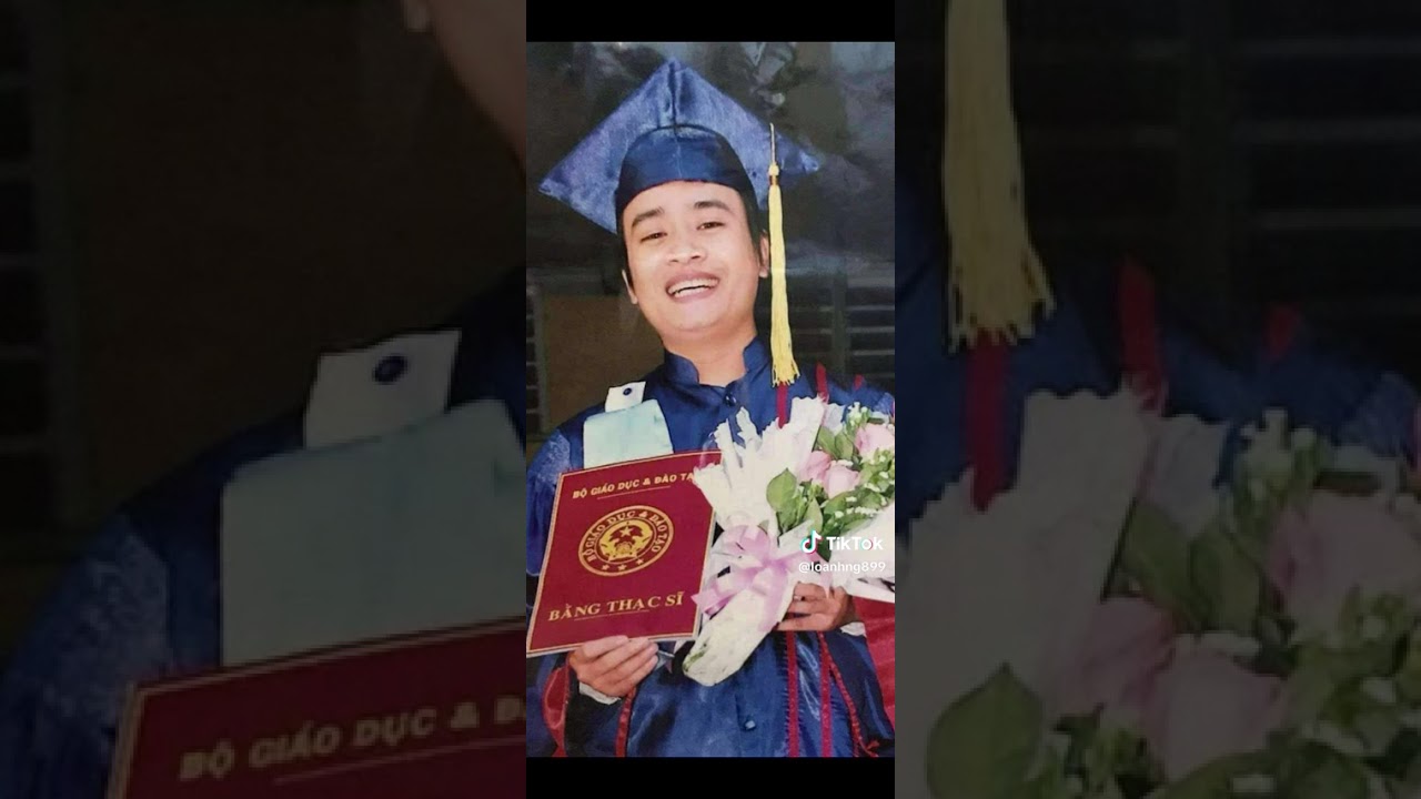 Hô biến giáo viên tiểu học thành giảng viên nhờ Photoshop 😂😂😂