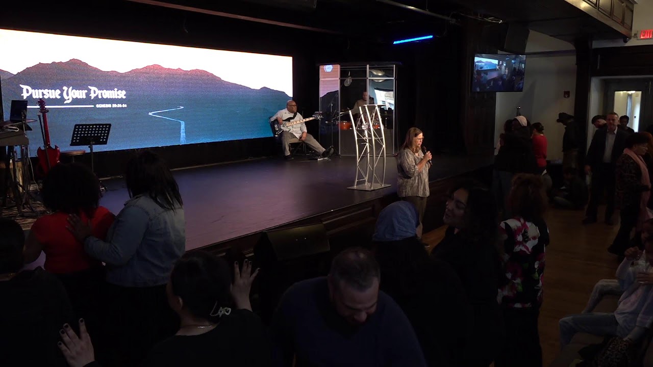 Sunday Worship Service | Hope Center Tab