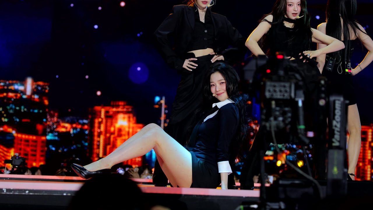 4K 251219 프로미스나인 fromis9 '짧은 치마' 백지헌 JIHEON 직캠 @KBS 가요대축제